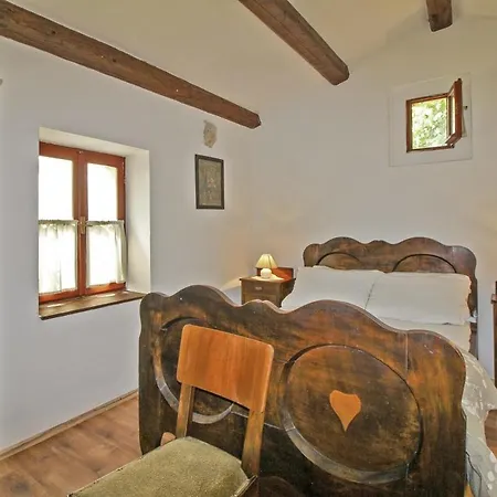 Mia In Faraguni Labin (Istria)