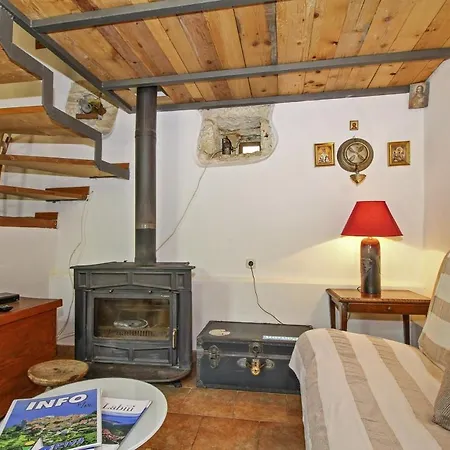 Mia In Faraguni * Labin (Istria)