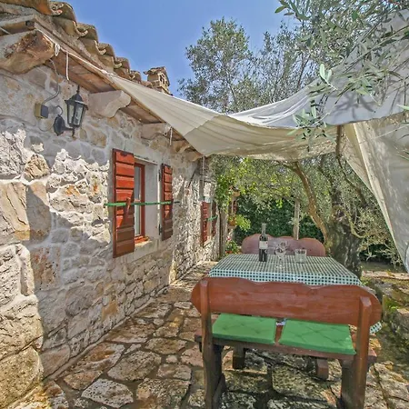 Mia In Faraguni * Labin (Istria)