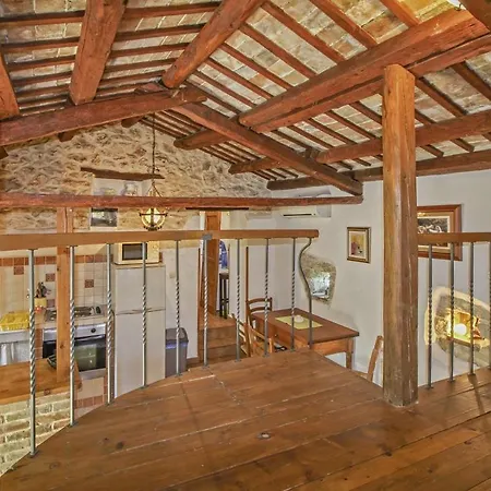 Mia In Faraguni * Labin (Istria)